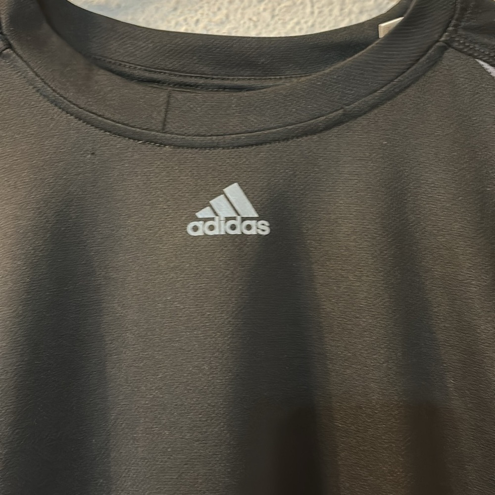 Adidas Basic Short Sleeve Size Large - image 2